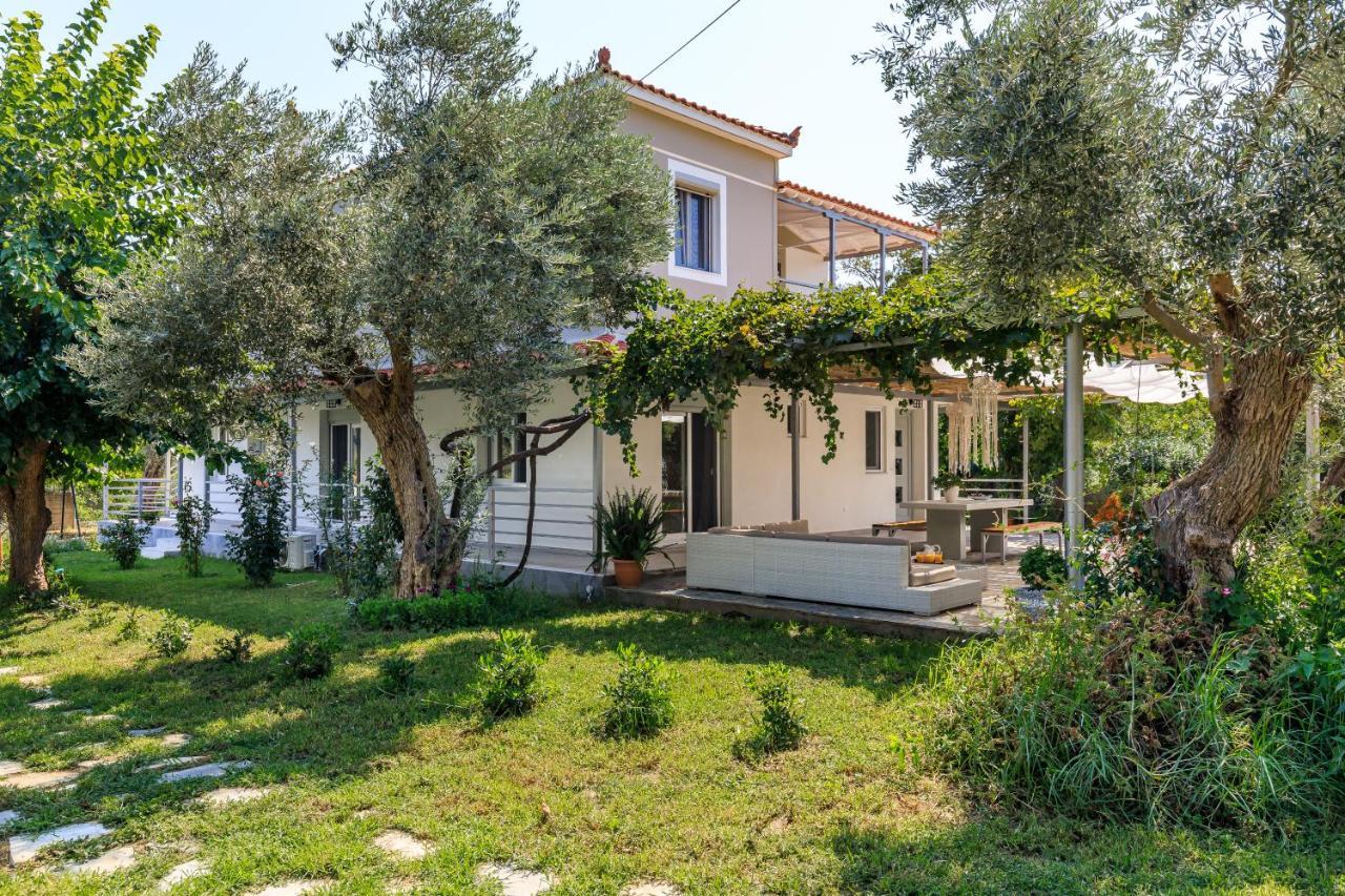 Artemis' Garden * Skopelos Town